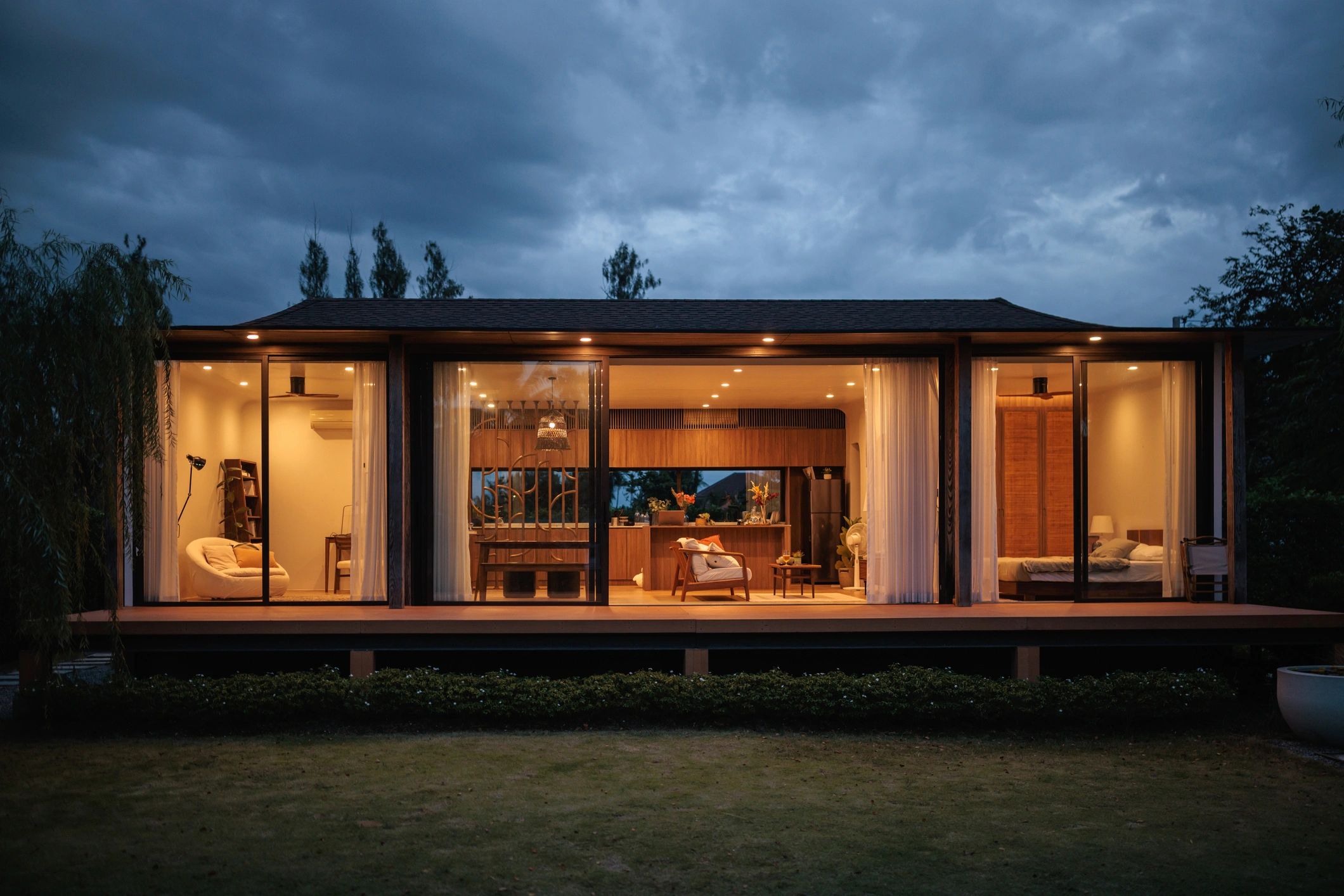 Contemporary hospitality exterior for advisory call to action